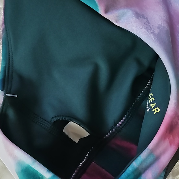 Tek Gear 2X  Ultra Stretch Medium Support V-neck Bra - Picture 4 of 7